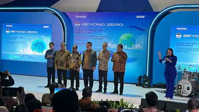 Toyota Hadirkan Lini Kendaraan Netral Karbon Terlengkap